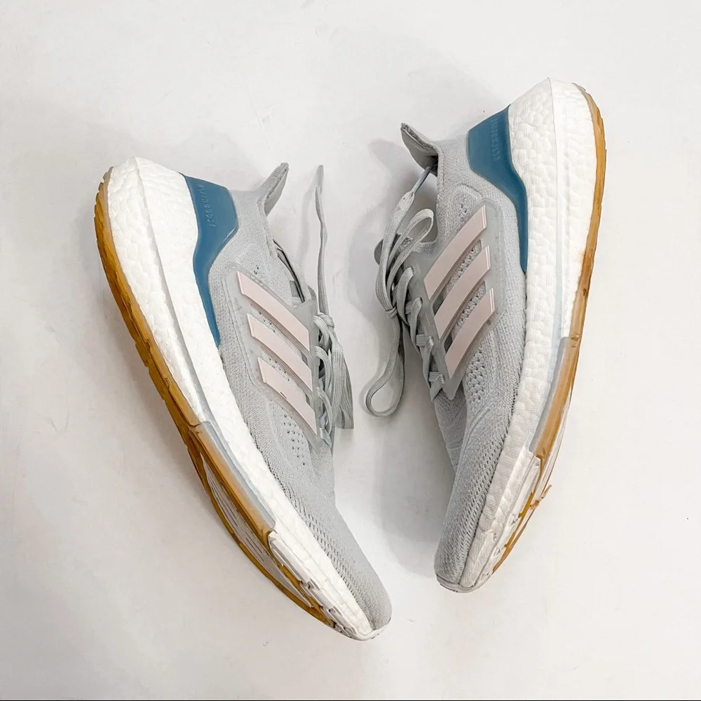Adidas Ultraboost 21 Women's Training Shoes in Blue and Pink | 8.5 - Picture 9 of 13